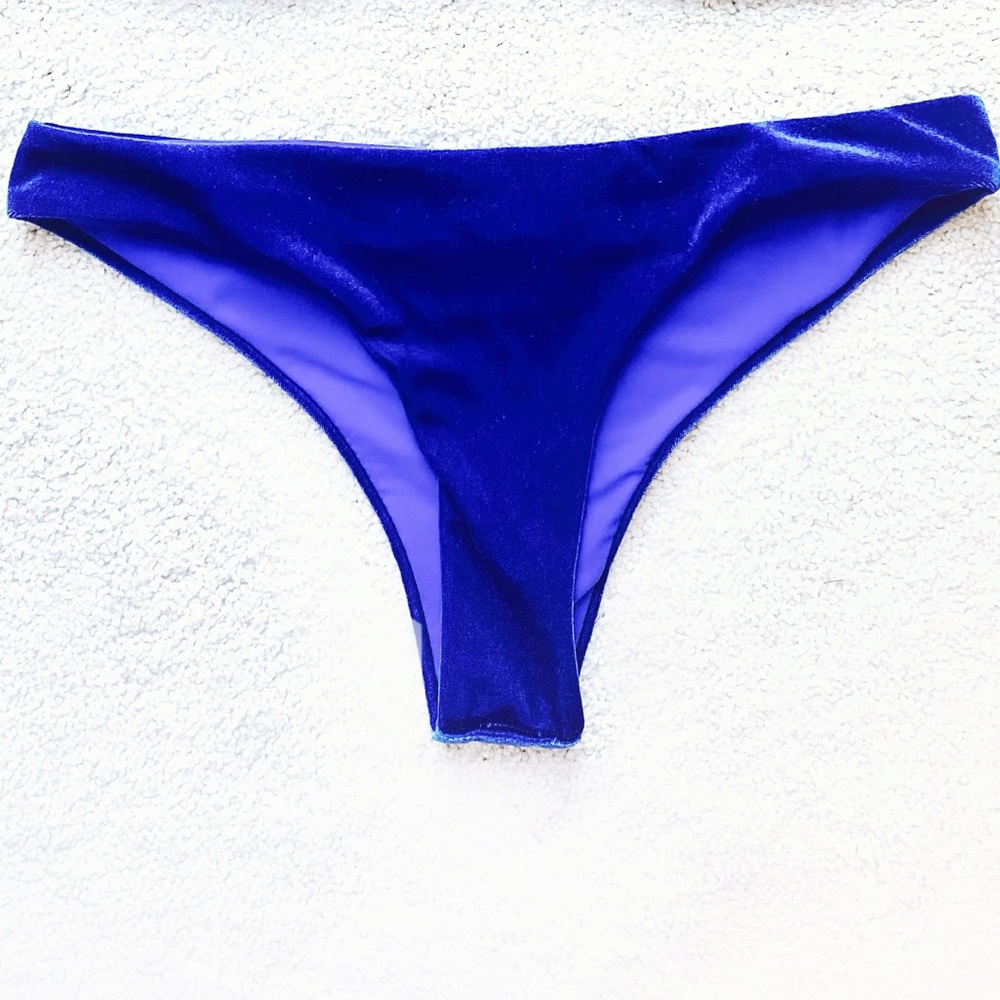 Bikini Set - Picture 4 of 4